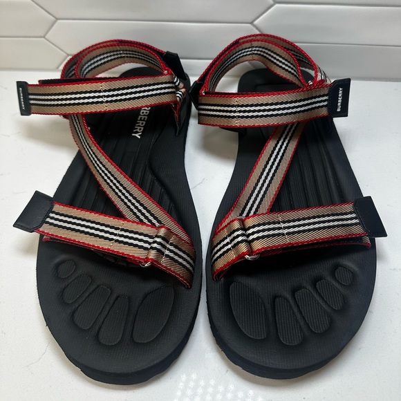 Burberry Beige Icon Stripe Sandal Black Men’s Size 44 - Picture 1 of 8